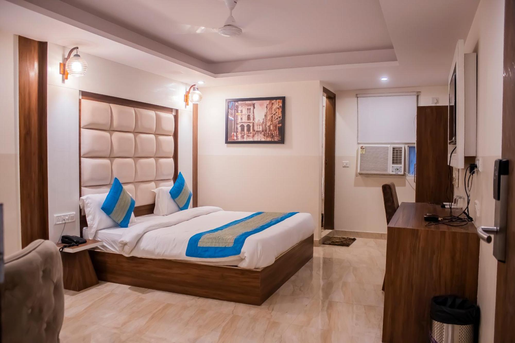 Hotel Airport City Near Delhi International Airport Нью-Дели Экстерьер фото